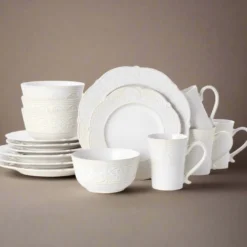 Abby White 16 Piece Dinnerware Set, Service for 4