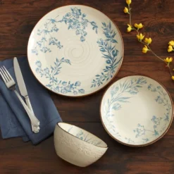 Bella 12 Piece Dinnerware Set, Service for 4