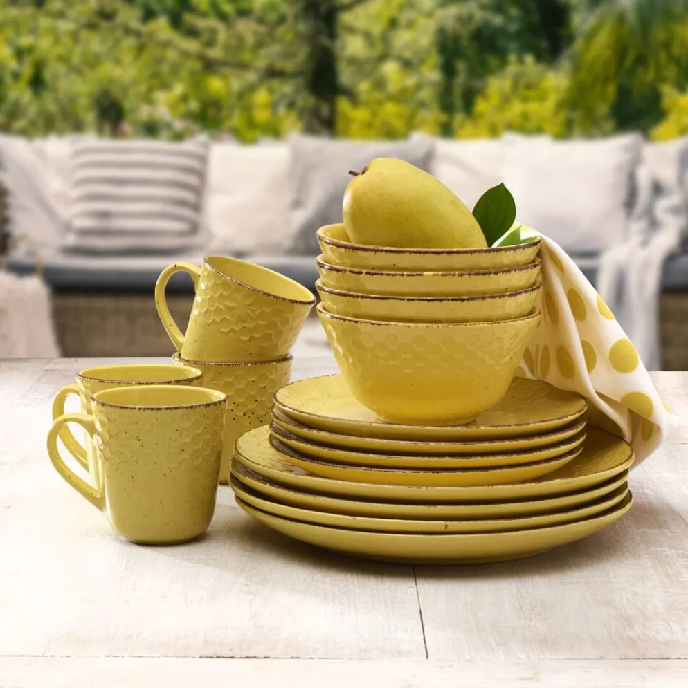 Bumble Bee Yellow 16 Piece Dinnerware Set, Service for 4