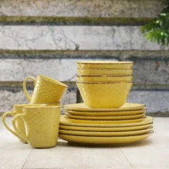 Bumble Bee Yellow 16 Piece Dinnerware Set, Service for 4