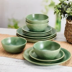 Carrie 12 Piece Dinnerware Set, Service for 4