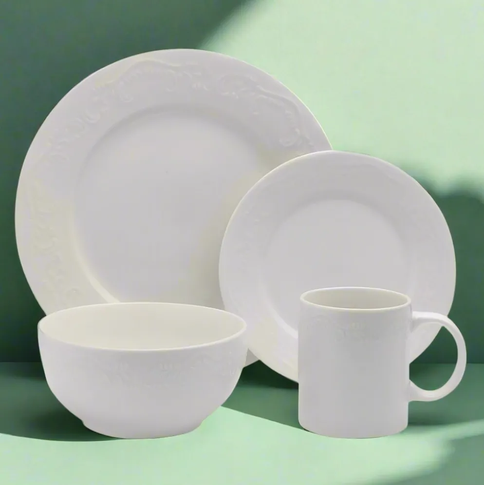 Charlotte 32 Piece Dinnerware Set, Service for 8
