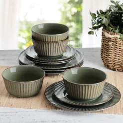 Dannie Green 12 Piece Dinnerware Set, Service for 4