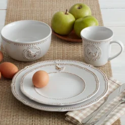 Farmhouse Hen Set of 4 Mugs