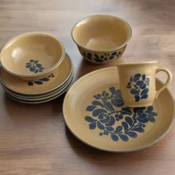 Folk Art® 16 Piece Dinnerware Set, Service for 4