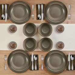 Hadlee 12 Piece Dinnerware Set, Service for 4