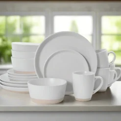 Hudson Beige 16 Piece Dinnerware Set, Service for 4