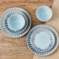 Lucinda 12 Piece Dinnerware Set, Service for 4