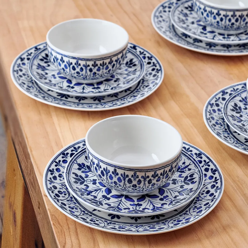 Medallion Radiance 12 Piece Dinnerware Set, Service for 4