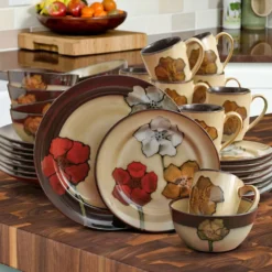 Painted Poppies 32 Piece Dinnerware Set, Service for 8