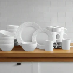 Sylvia 32 Piece Dinnerware Set, Service for 8