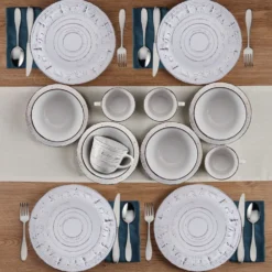 Trellis Lodge White 16 Piece Dinnerware Set, Service for 4