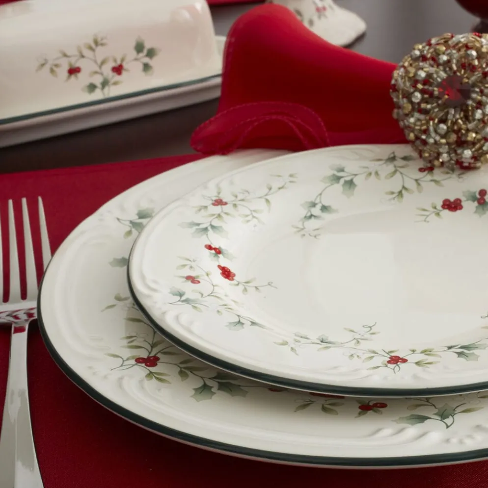 Winterberry® 16 Piece Dinnerware Set, Service for 4