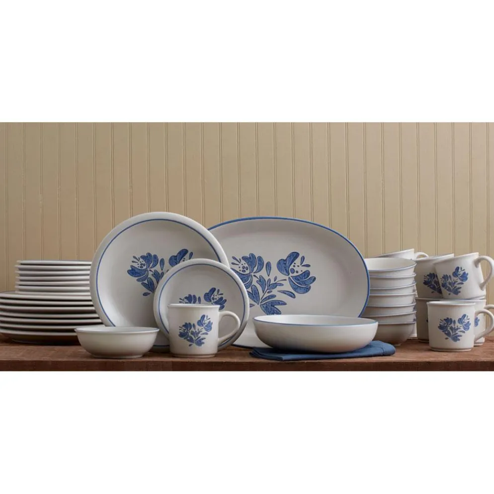 Yorktowne Service for 8 with Serveware